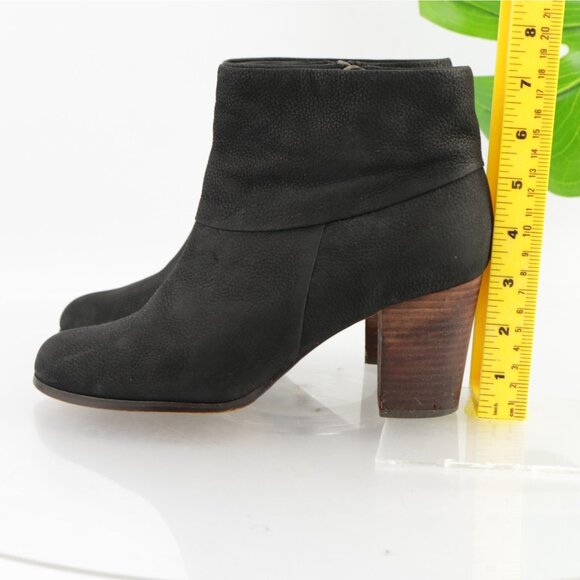 Cole Haan Womens Cassidy Boots Size 8.5 Black Nubuck Block Heel Booties Comfy - Picture 5 of 12